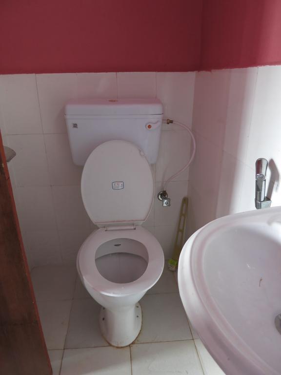 Dinesh House Bed & Breakfast โพคารา ห้อง รูปภาพ